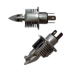 送料無料 2個入り H4 Hi/Lo LEDヘッドライト 車検対応 純正ハロゲンサイズ登場 99％車種対応 6500K 12V車対応長寿命 ホワイトの画像