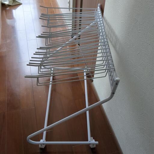 スラックスハンガー