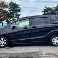 🦍ご成約🦍即納可❗️フリードスパイク【試乗可能！】車検R5年1月迄☆グレード　Gジャストセレクション☆両側パワスラ☆スマートキー☆HIDの画像