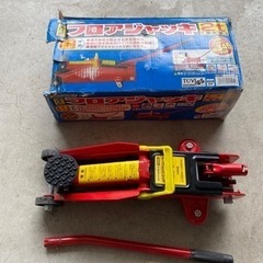 2tジャッキ　の画像
