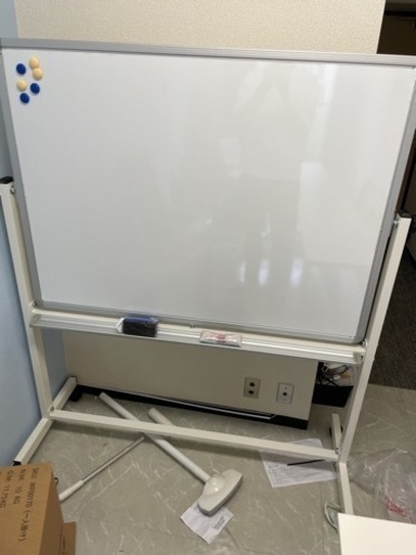 【新品・未使用】ホワイトボード売ります