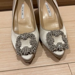 結婚式披露宴パーティー卒業式など上品なパンプス　シャンパンゴールドの画像