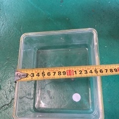 メダカなどの小分けの水槽などに