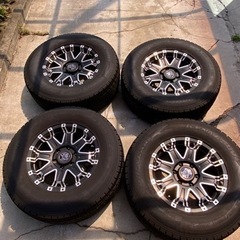 265／65R17 スタッドレスタイヤ　2020年製　グッドイヤー