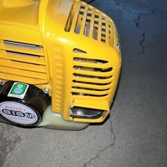 エンジン　草刈り機　刈払い機　丸山製作所　BC26T　中古使用6回程度　プラカバー割れ有の画像