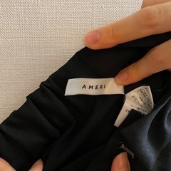 【受け渡し先確定】Ameri アメリ　2021 テーパード　ブラックパンツ（S）の画像
