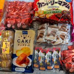 ファミリーパック込みのお菓子類☆