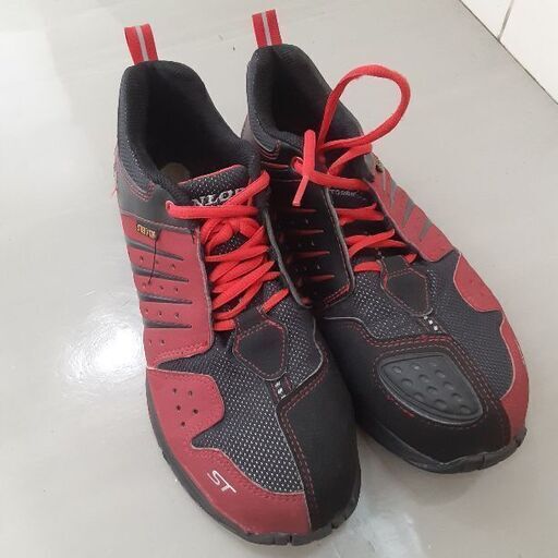 DUNLOPスニーカー25.5センチ