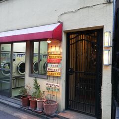 40歳以上の初心者のみ　ギターまたはキーボードで小さなカフェバー貸切で弾き語り - 千代田区