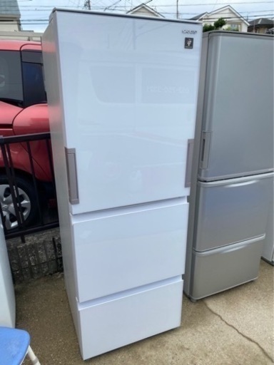 2021年製? シャープ ガラストップ3ドア冷蔵庫シャープ 350L SJ-GW35G-W[0828k)
