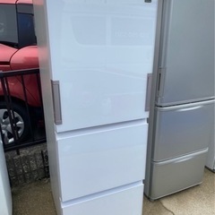 2021年製? シャープ ガラストップ3ドア冷蔵庫シャープ 350L SJ-GW35G-W