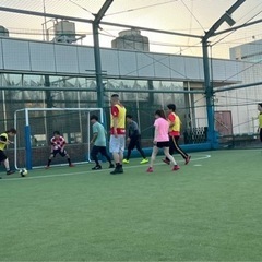 お仕事帰りにフットサルしませんか⚽️？