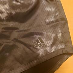 adidasトレーニングパンツ(レディース用)の画像