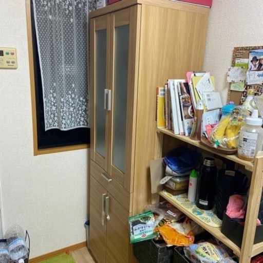 食器棚　新品を購入して三年　10月はじめに取りに来ていただける方