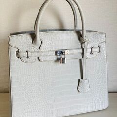 FRAYA フレア　ハンドバッグ（美品）