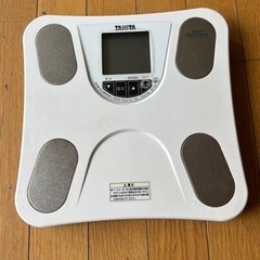 値下げ！タニタ 体組成計 BC-753 体重計
