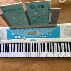 YAMAHA キーボード　鍵盤が光る　EZ-J220