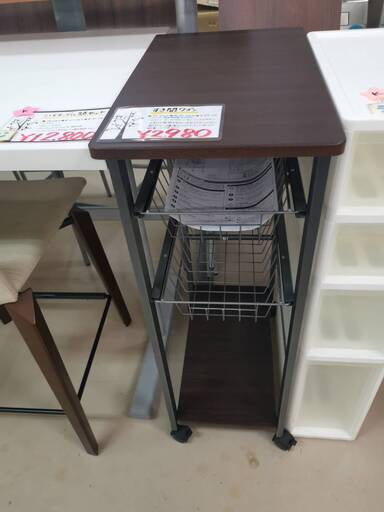 すき間ワゴン
