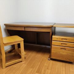浜本工芸の学習机です。の画像