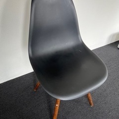 【差し上げます】イームズ シェルチェア 1脚 