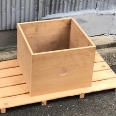 木箱　