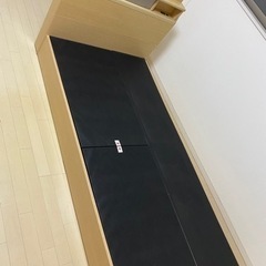 ベッド　フレーム