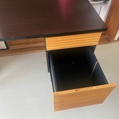 【再度投稿】　机売りますの画像