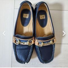 イングの靴　21.5センチ