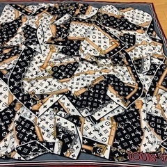 ルイヴィトン LOUIS VUITTON リバーシブル　シルク・カシミア　ショール・マフラー・ストール　新品同様　品番　M76932 正規品の画像