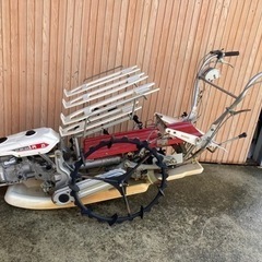 共立2条植　田植え機