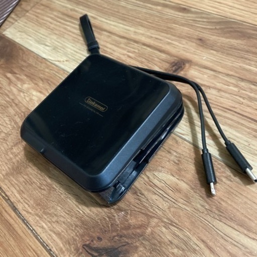 【新品】一台5役モバイルバッテリー