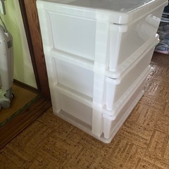 3段衣装ケース　引取り先決まりましたの画像