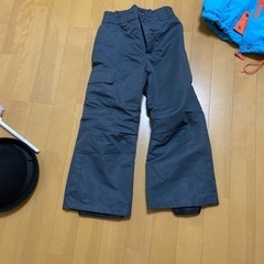 スキー、スノーボード　ウェア　上下セット　ゴーグル付きの画像