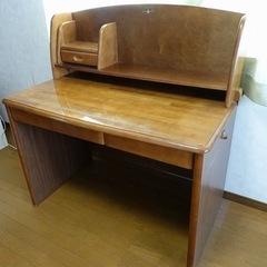 無料 学習机 ブックスタンド 学習椅子付き 3点セットの画像