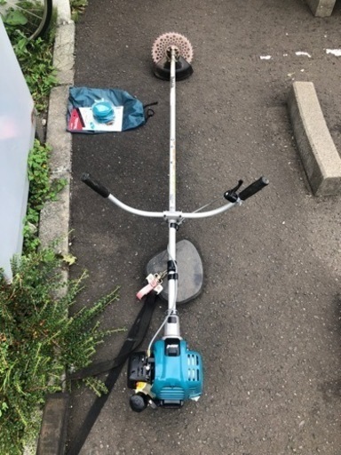 マキタ草刈機