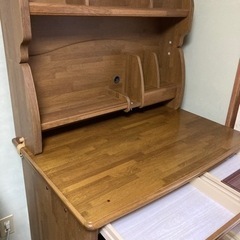 【学習机とイス】の画像