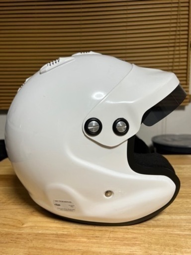 Arai アライ gp-j3 競技用ヘルメット　四輪ヘルメット　ハンスデバイス可