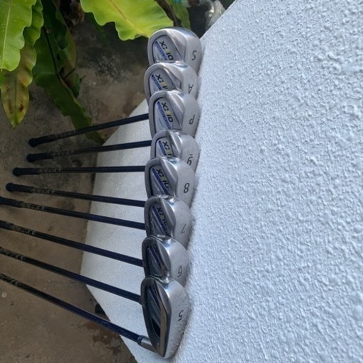 値下げ　ゼクシオ11アイアンセット　s〜5 8本