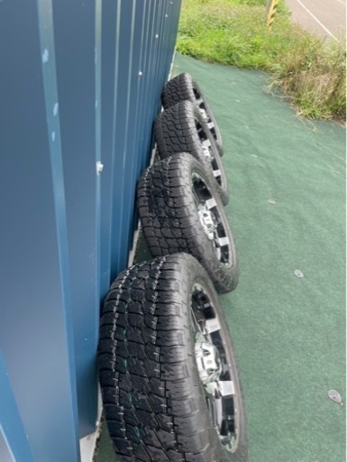 20インチタイヤ付き　275/55/20XDホイール　8.5J ランクル、プラド、ハイラックス