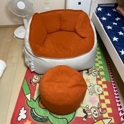 ビーズクッションオットマン付き