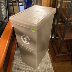 ■ゴミ箱/ベージュ■クリーニング済み【管理番号83008】
