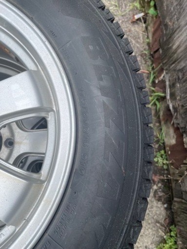スタッドレス　ブリヂストン