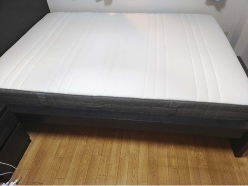 ダブル　ベットフレーム　マドレス