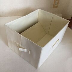 商談中　値下げ　折り畳み式収納ケース  （布地タイプ）2個 の画像