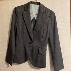 スーツ　5号   上下セットの画像