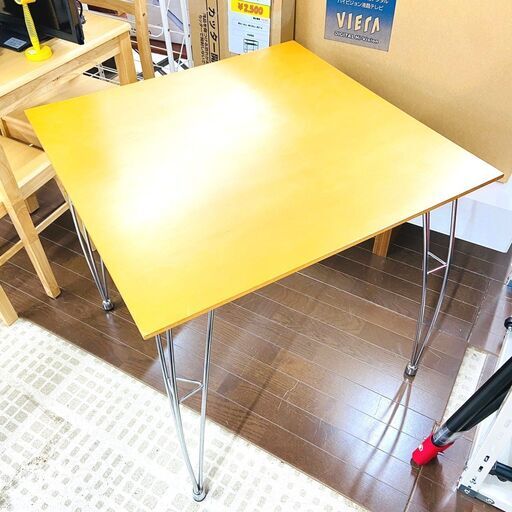 11/17【ジモティ特別価格】スイートデコレーション ダイニングテーブル 2人掛け 長谷川産業 家具