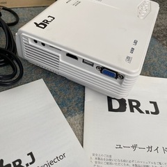 DR.J  HI-04 ミニプロジェクター　1800ルーメンの画像