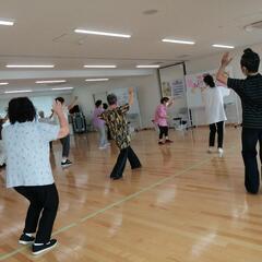 《社交ダンスが踊れるようになるリズム体操》