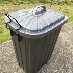 密閉フタ付きポリ容器
