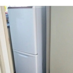 冷蔵庫　Panasonic NR-B147Wの画像